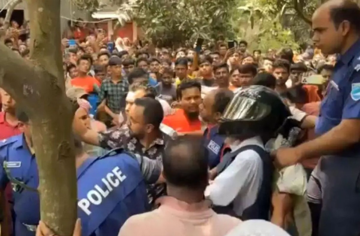 নারায়ণগঞ্জে স্ত্রীকে গলা কেটে হত্যা, স্বামী আটক