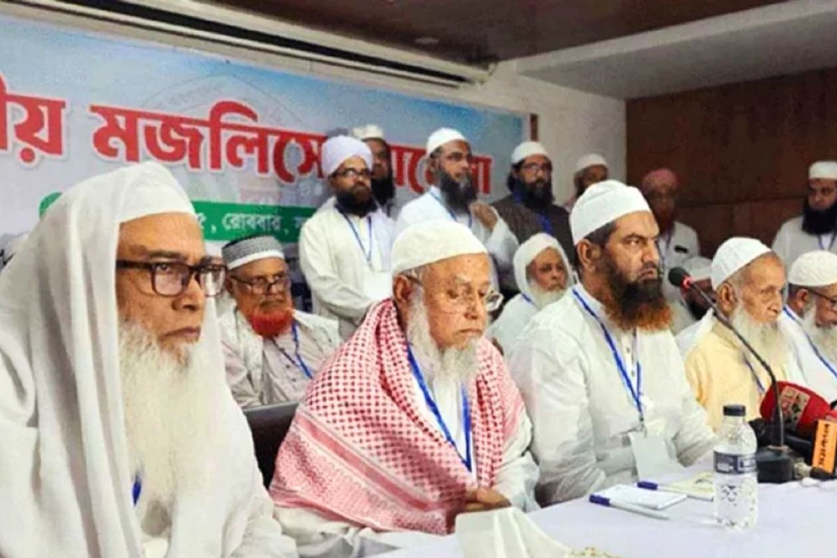 নারী সংস্কার কমিশন বাতিলসহ পাঁচ দফা দাবিতে ৩ মে হেফাজতের মহাসমাবেশ