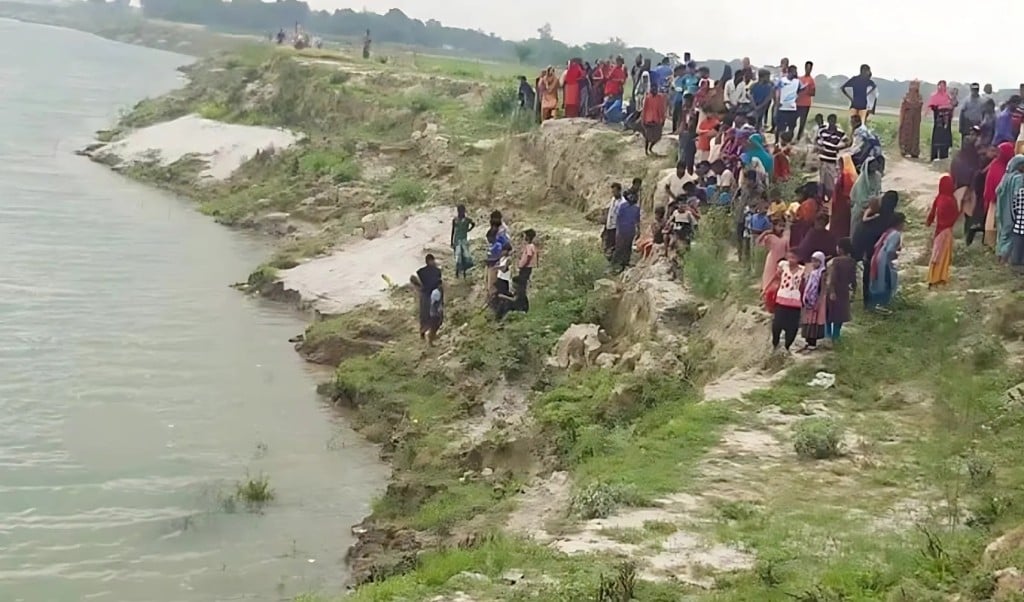 পদ্মায় নিখোঁজ হওয়া স্কুলছাত্রের মরদেহ উদ্ধার 1745900049 পদ্মায় নিখোঁজ হওয়া স্কুলছাত্রের মরদেহ উদ্ধার