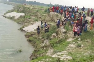 পদ্মায় নিখোঁজ হওয়া স্কুলছাত্রের মরদেহ উদ্ধার