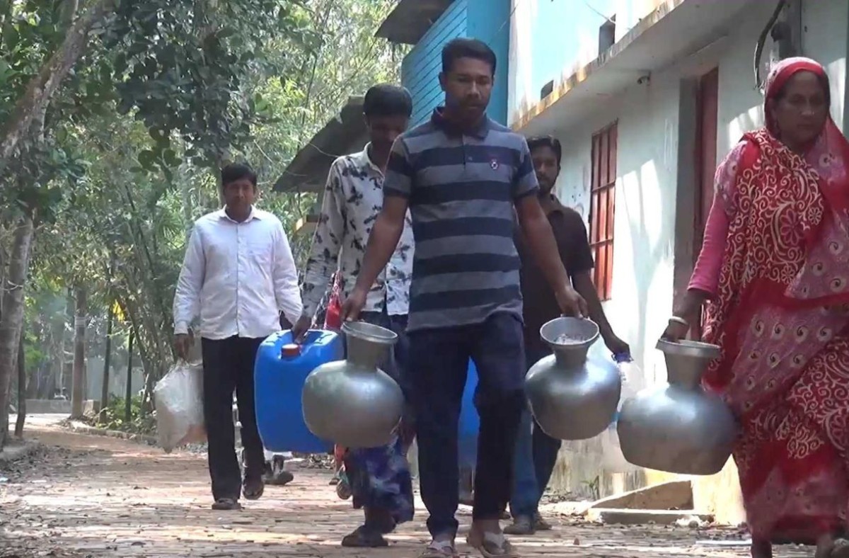পিরোজপুরে সুপেয় পানি সংকট, ভোগান্তিতে দুই লক্ষাধিক মানুষ
