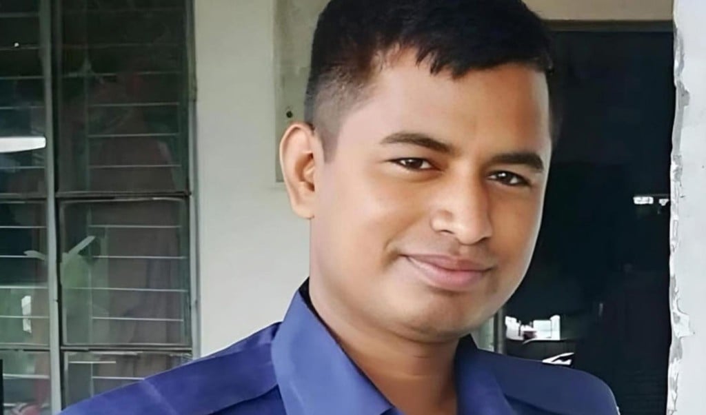 পুলিশের লাশ 1744091301 কি‌শোরগ‌ঞ্জে বাসা থেকে পুলিশের লাশ উদ্ধার