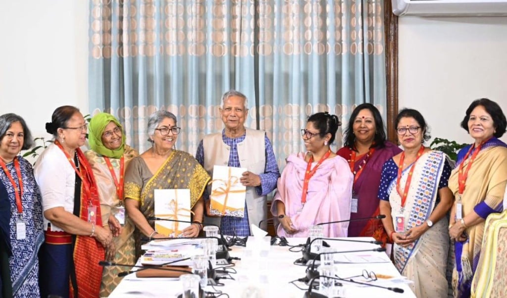 প্রধান উপদেষ্টার কাছে নারী বিষয়ক কমিশনের প্রতিবেদন সুপারিশ বাস্তবায়নের নির্দেশ 1745065820 প্রধান উপদেষ্টার কাছে নারী বিষয়ক কমিশনের প্রতিবেদন, সুপারিশ বাস্তবায়নের নির্দেশ