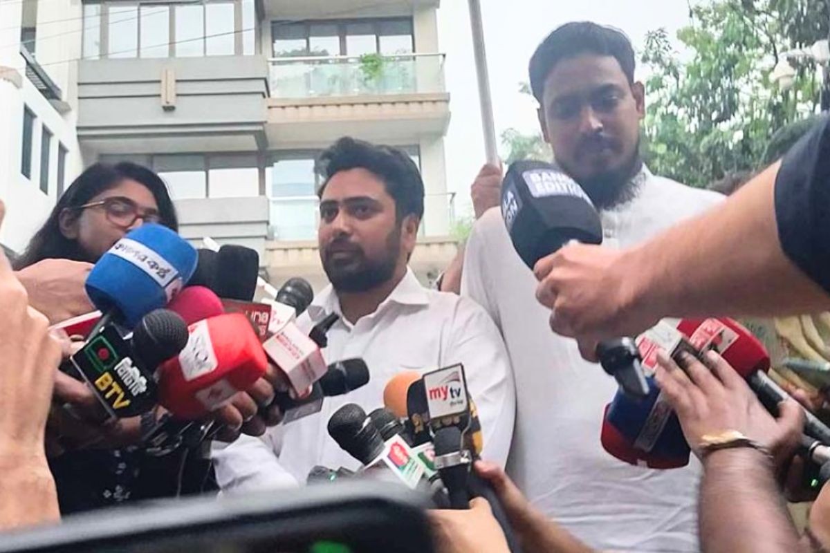 প্রশাসন বিএনপির পক্ষে কাজ করছে, এদের অধীনে নির্বাচন সম্ভব নয়: নাহিদ ইসলাম