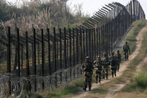 ফের ভারত-পাকিস্তান সেনাবাহিনীর মধ্যে গোলাগুলি