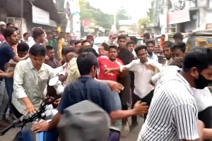 বগুড়ায় সারজিসের সামনেই এনসিপি ও বৈষম্যবিরোধীদের মধ্যে সংঘর্ষ,ছুরিকাহত ২