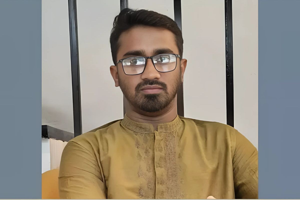 বাঁচতে চাইলে ঐক্য, নইলে হবেন পিষ্ট: রাশেদ খান