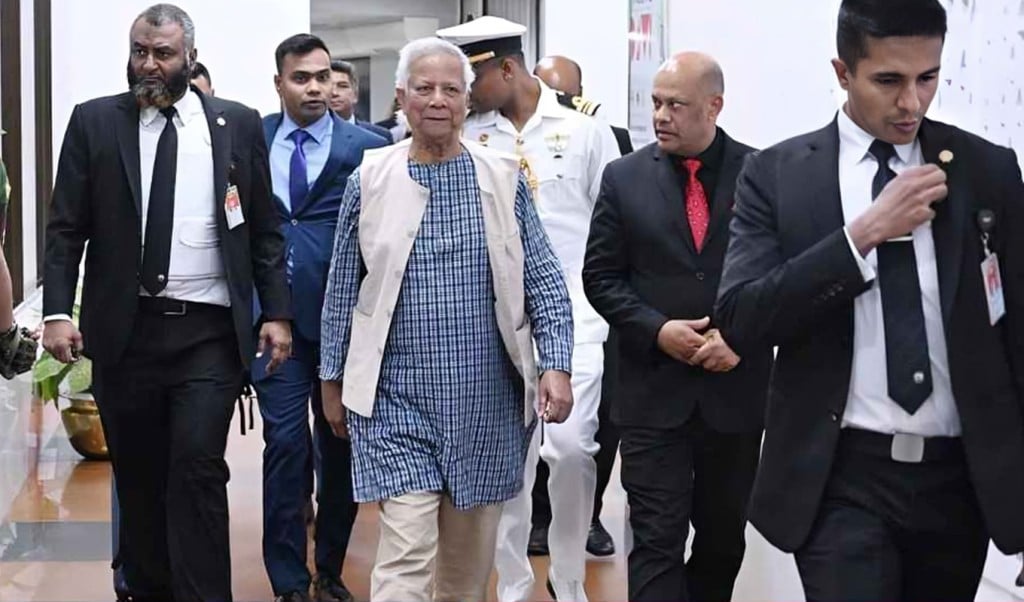ভোর রাতে দেশে ফিরেছেন প্রধান উপদেষ্টা 1745808017 ভোর রাতে দেশে ফিরেছেন প্রধান উপদেষ্টা