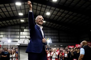 কানাডায় ফেডারেল নির্বাচনে জয় পেতে যাচ্ছে মার্ক কার্নির লিবারেল পার্টি