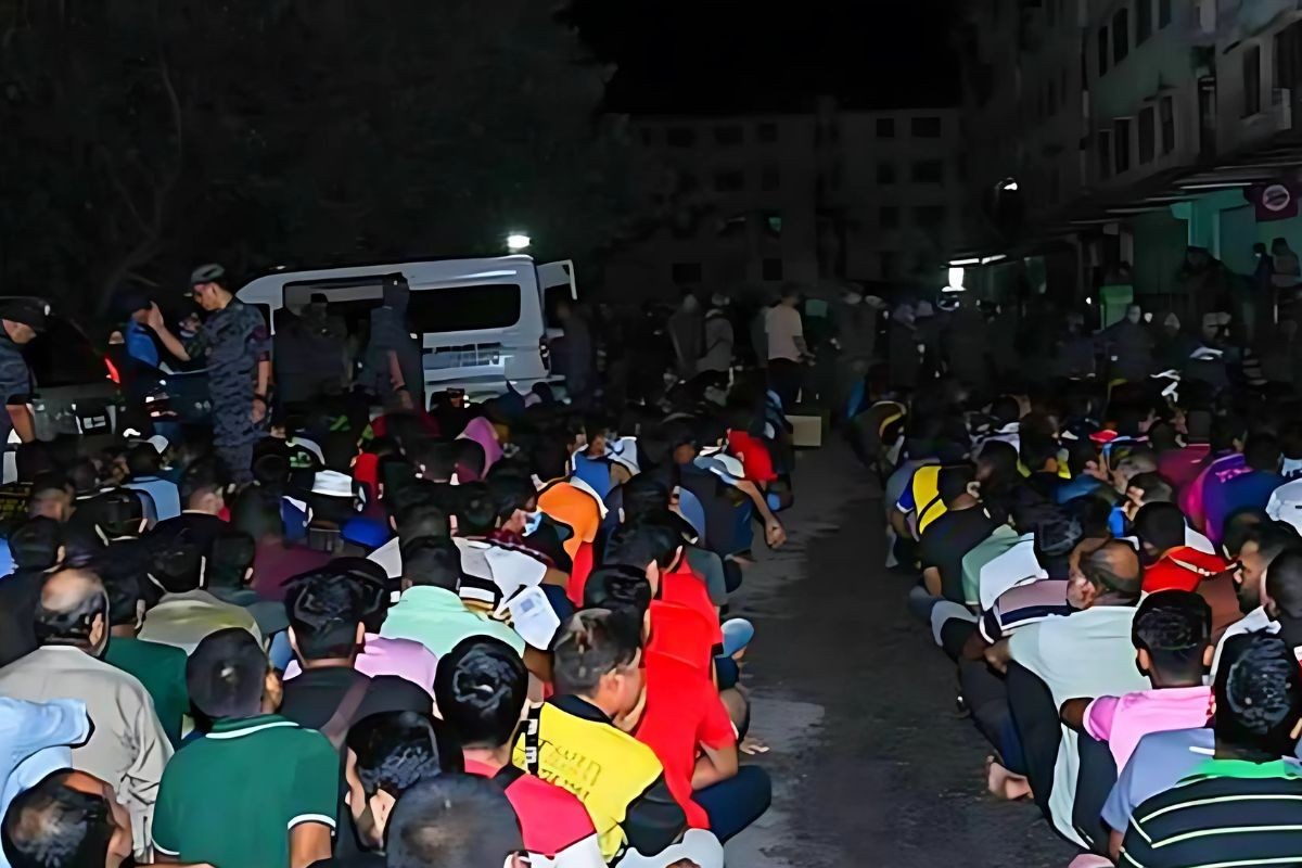 মালয়েশিয়ায় ১৬৫ বাংলাদেশিসহ ৫০৬ অভিবাসী আটক