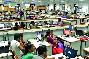 মে মাসে দুই ধাপে ছয় দিন ছুটি পাচ্ছেন সরকারি চাকরিজীবীরা