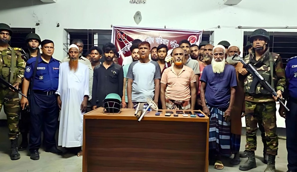 যৌথ অভিযান 1744991574 যৌথ বাহিনীর অভিযানে ৭ দিনে সারাদেশে আগ্নেয়াস্ত্রসহ গ্রেপ্তার ৩৯০