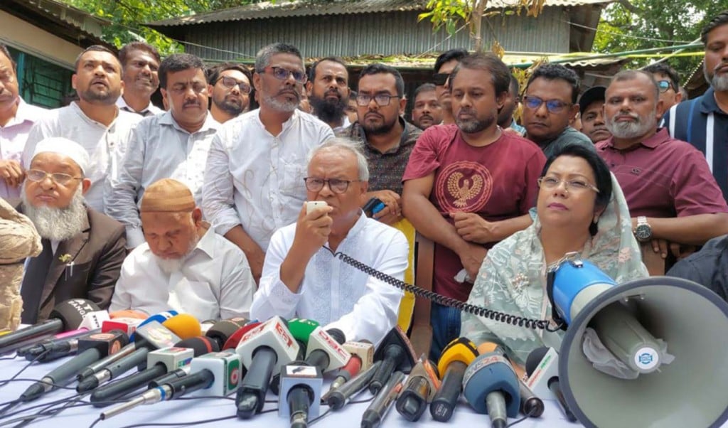 রেজভী 1745423677 আইনগতভাবে অন্তর্বর্তী সরকারের কোনো ভিত্তি নেই: রুহুল কবির রিজভী