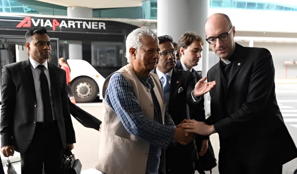 রোমে প্রধান উপদেষ্টা 1745587530 রোমে পৌঁছেছেন প্রধান উপদেষ্টা