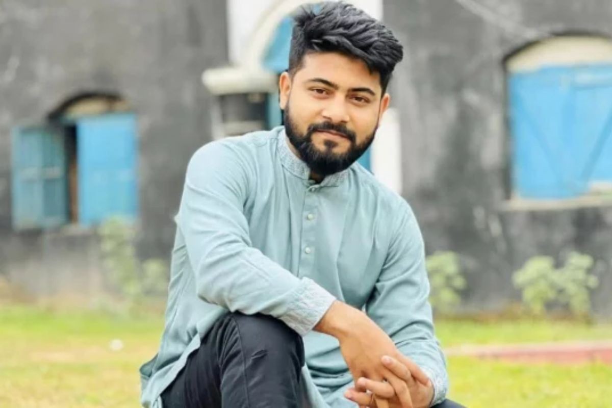লাইভে এসে নিরাপত্তা চাইলেন বৈষম্যবিরোধী আন্দোলনের আহ্বায়ক ইখলাস
