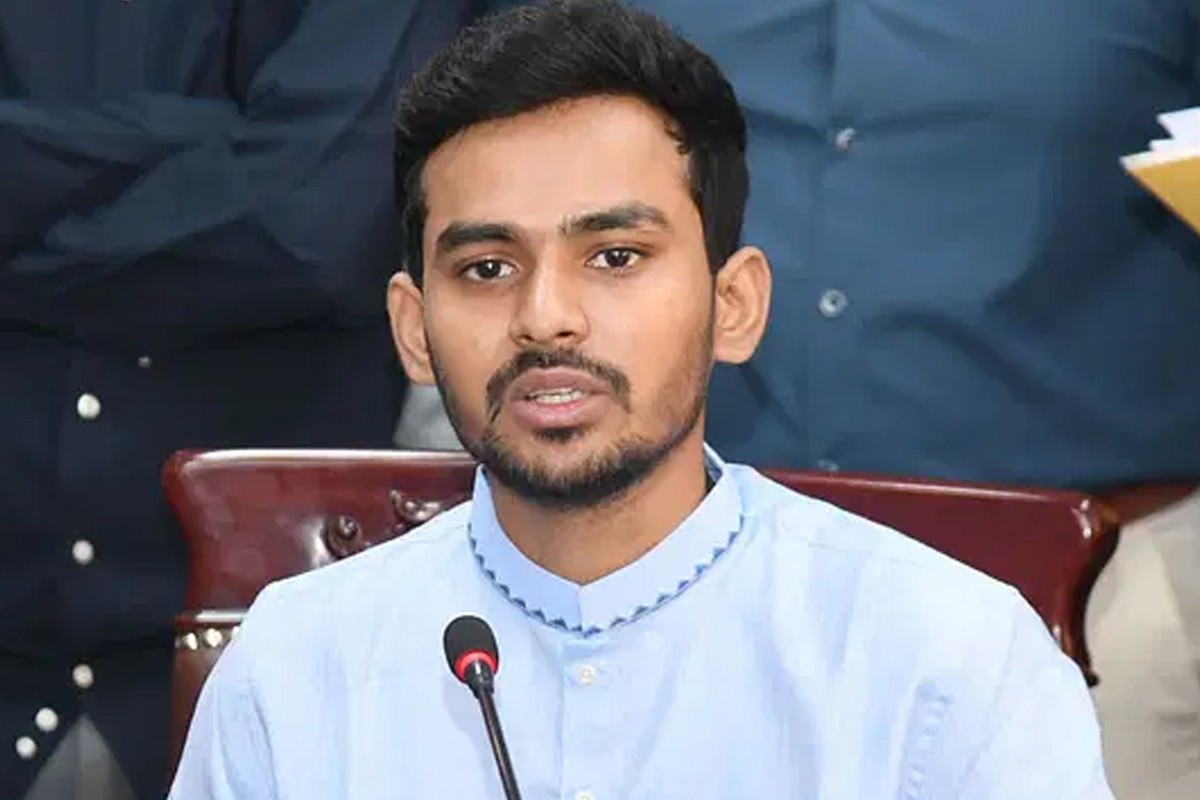 সার্বভৌমত্ব রক্ষায় প্রয়োজন শক্তিশালী জাতীয় ঐক্য: উপদেষ্টা আসিফ