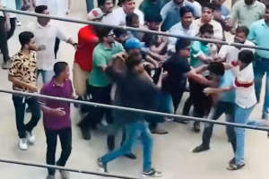 তিতুমীর কলেজে বৈষম্যবিরোধী নেতার ওপর ছাত্রদলের হামলা