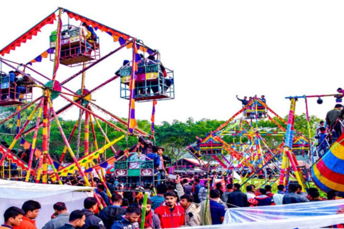 সত্যজিৎ রায়ের পৈতৃক ভিটায় জমজমাট বৈশাখি মেলা