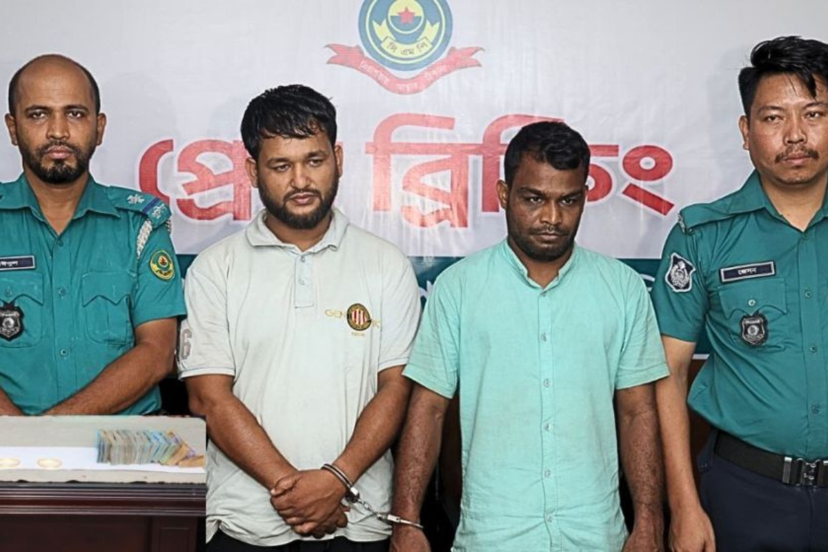 চট্টগ্রামে ছিনতাই হওয়া ১৩ ভরি স্বর্ণ উদ্ধার, গ্রেফতার ২