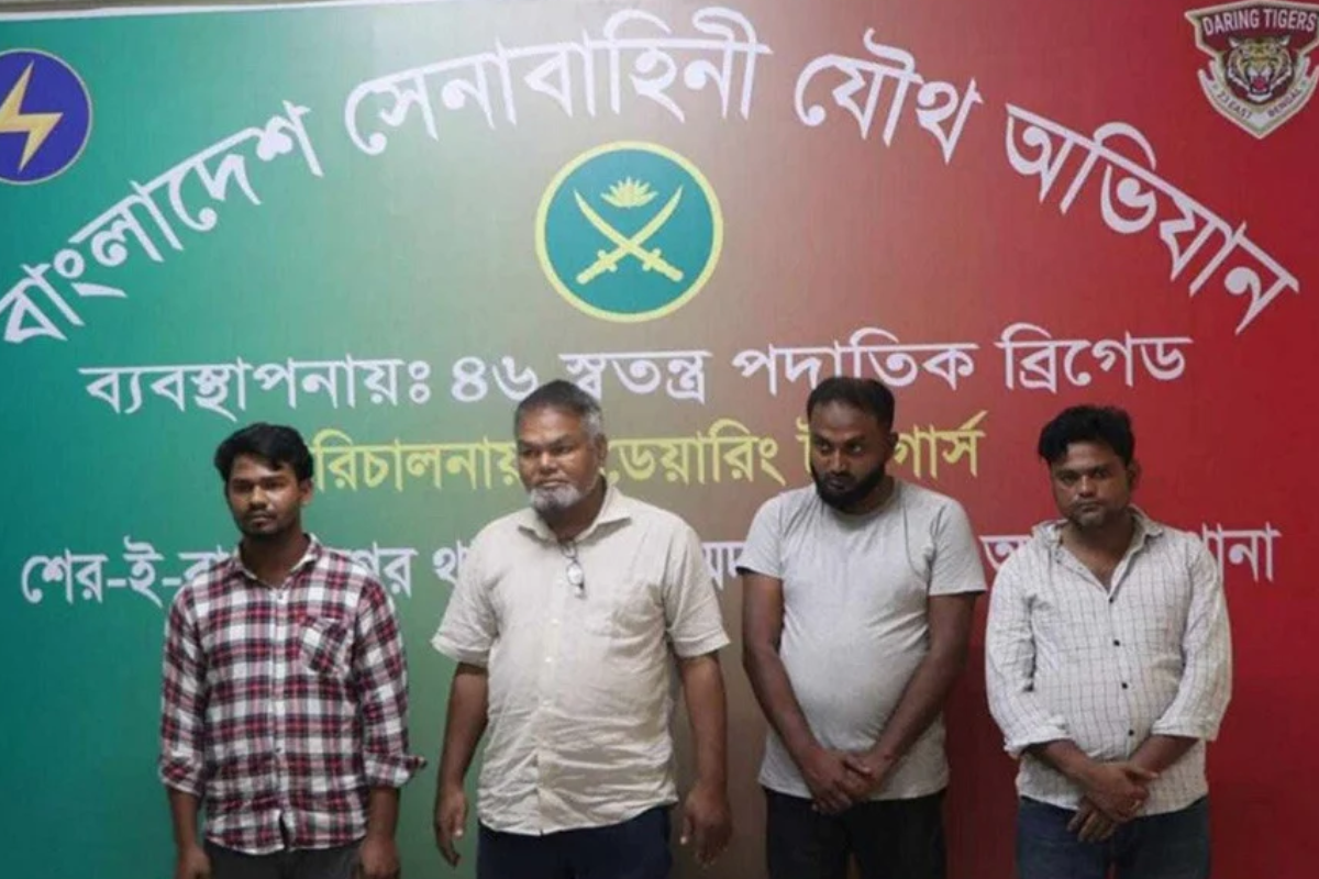 মোহাম্মদপুরে সেনাবাহিনীর অভিযানে কুখ্যাত সন্ত্রাসী ‘এক্সেল বাবু’ গ্রেপ্তার