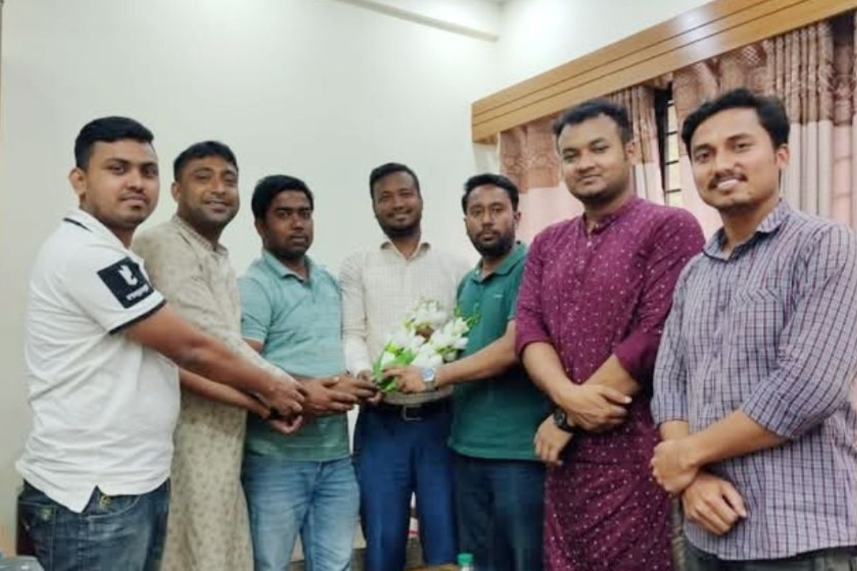 রাজনীতি নিষিদ্ধ ক্যাম্পাসে ছাত্রদলের ‘আড্ডাঘর’ ইংরেজি বিভাগের প্রধানের কক্ষ