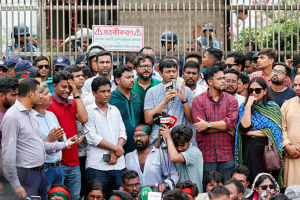 তিন উপদেষ্টাকে ‘বিএনপির মুখপাত্র’ বলে পদত্যাগের আল্টিমেটাম নাসীরুদ্দীন পাটওয়ারীর