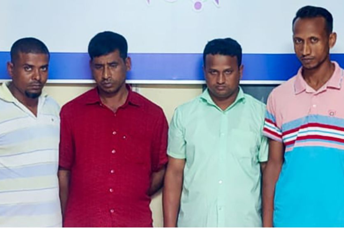 বগুড়ায় মাদকসহ ধরা পড়লেন আইনশৃঙ্খলা রক্ষাকারী বাহিনীর চার সদস্য
