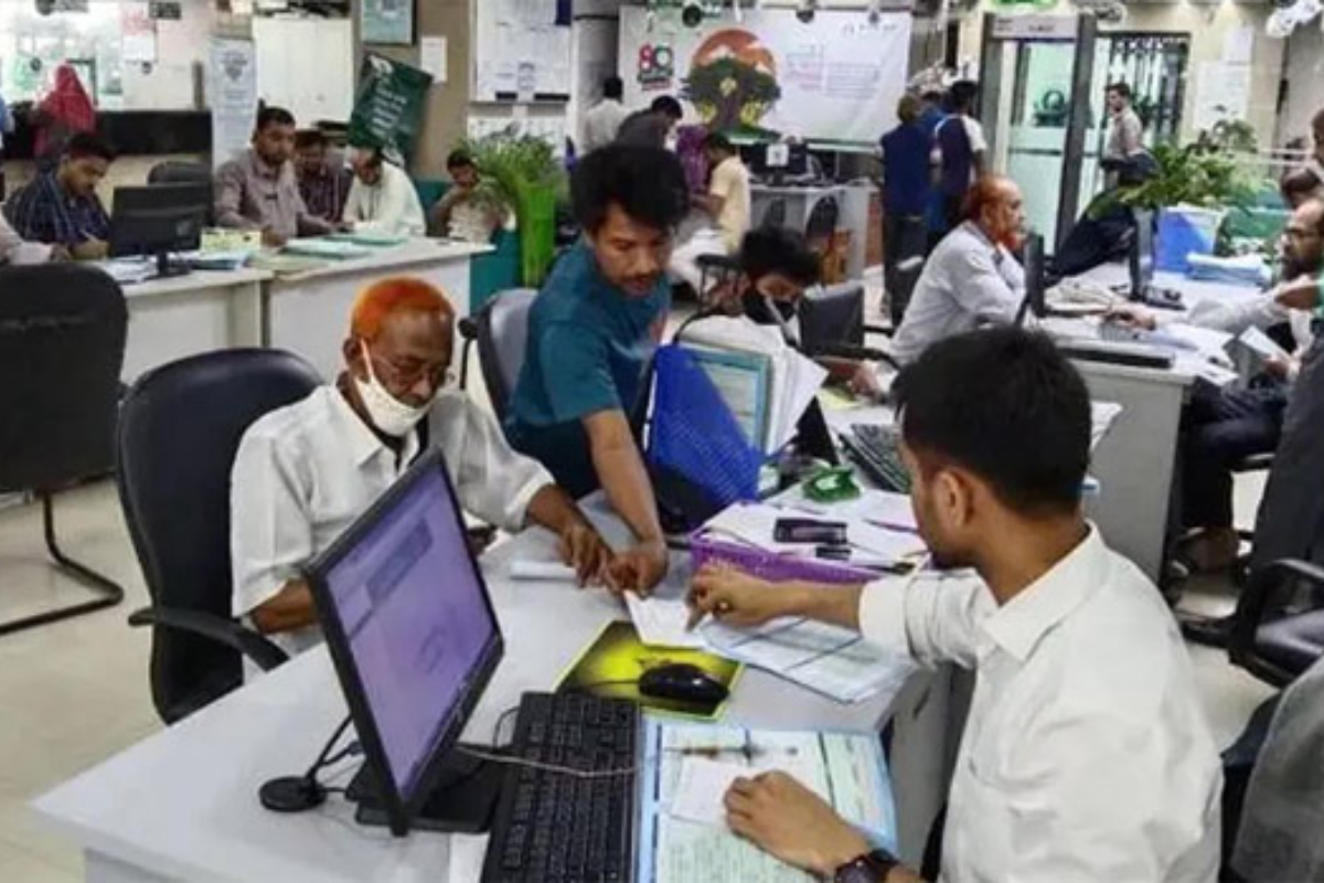 ঈদের লম্বা ছুটি তবে অফিস খোলা থাকবে ১৭ ও ২৪ মে