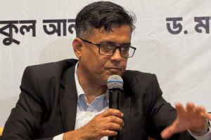 অভূতপূর্ব স্বাধীনতা ভোগ করছে গণমাধ্যম: শফিকুল আলম