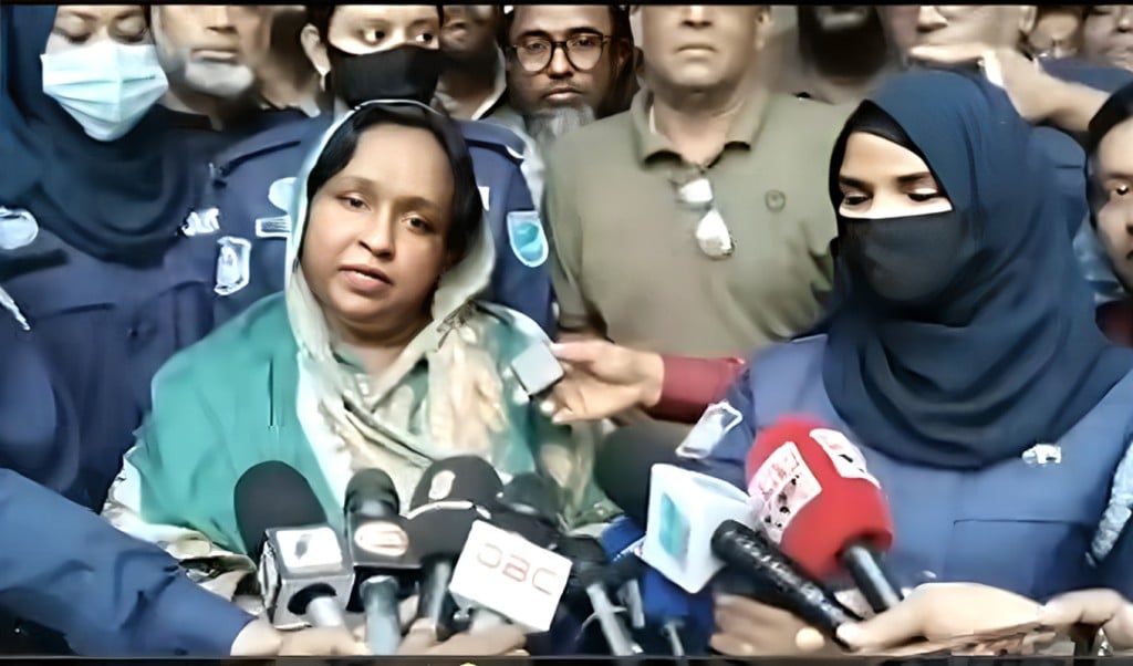 আইভী 1746759372 পুলিশ গ্রেপ্তারি পরোয়ানা না দেখিয়ে আমাকে ধরে নিয়ে যাচ্ছে: আইভী
