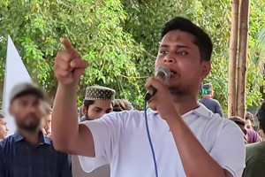 আওয়ামী লীগ ইসলাম-বিরোধী শক্তি: হেফাজতের মহাসমাবেশে হাসনাত