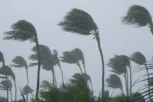 রাতে ১৮ জেলায় ৬০ কিমি বেগে ঝড়ের আশঙ্কা