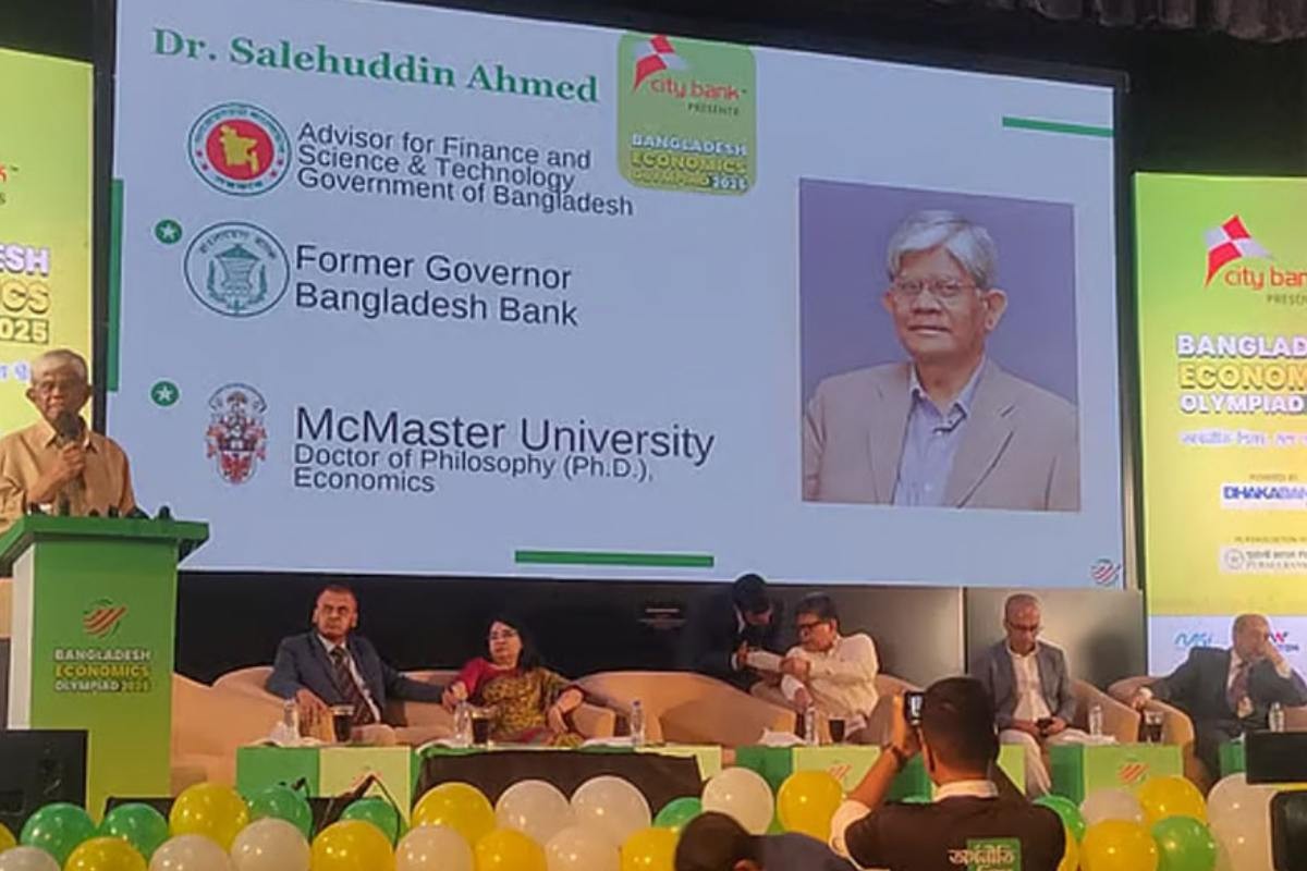 আমাদের অথর্ব বলেন, ঠিক আছে; তবে এতে দেশের ভাবমূর্তি ক্ষুণ্ন হয়: অর্থ উপদেষ্টা