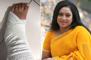 রাস্তায় পড়ে গিয়ে আহত শাবনূর