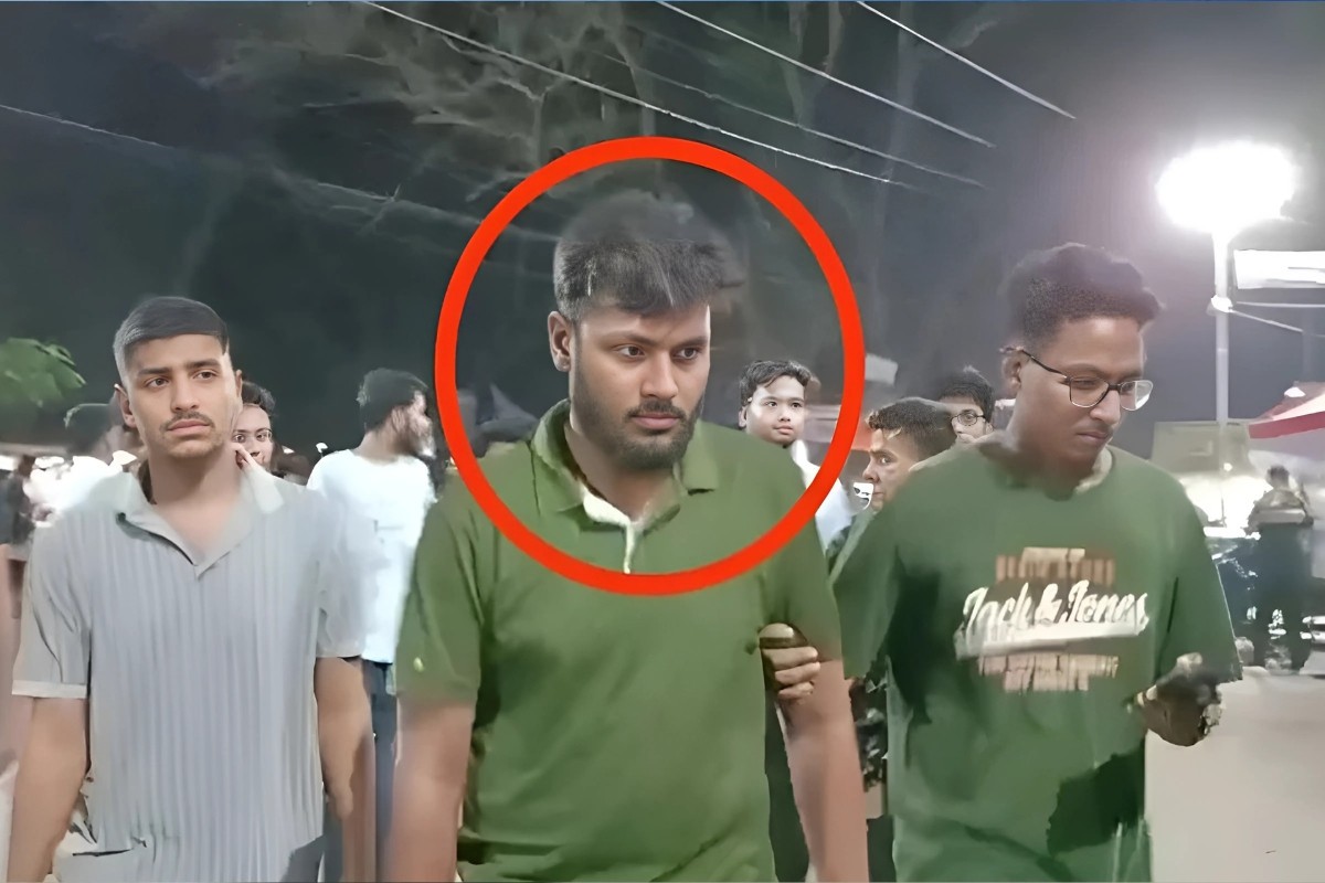 ইবিতে সনদ তুলতে আসা ছাত্রলীগ নেতাকে আটক করে পুলিশে দিলো শিক্ষার্থীরা