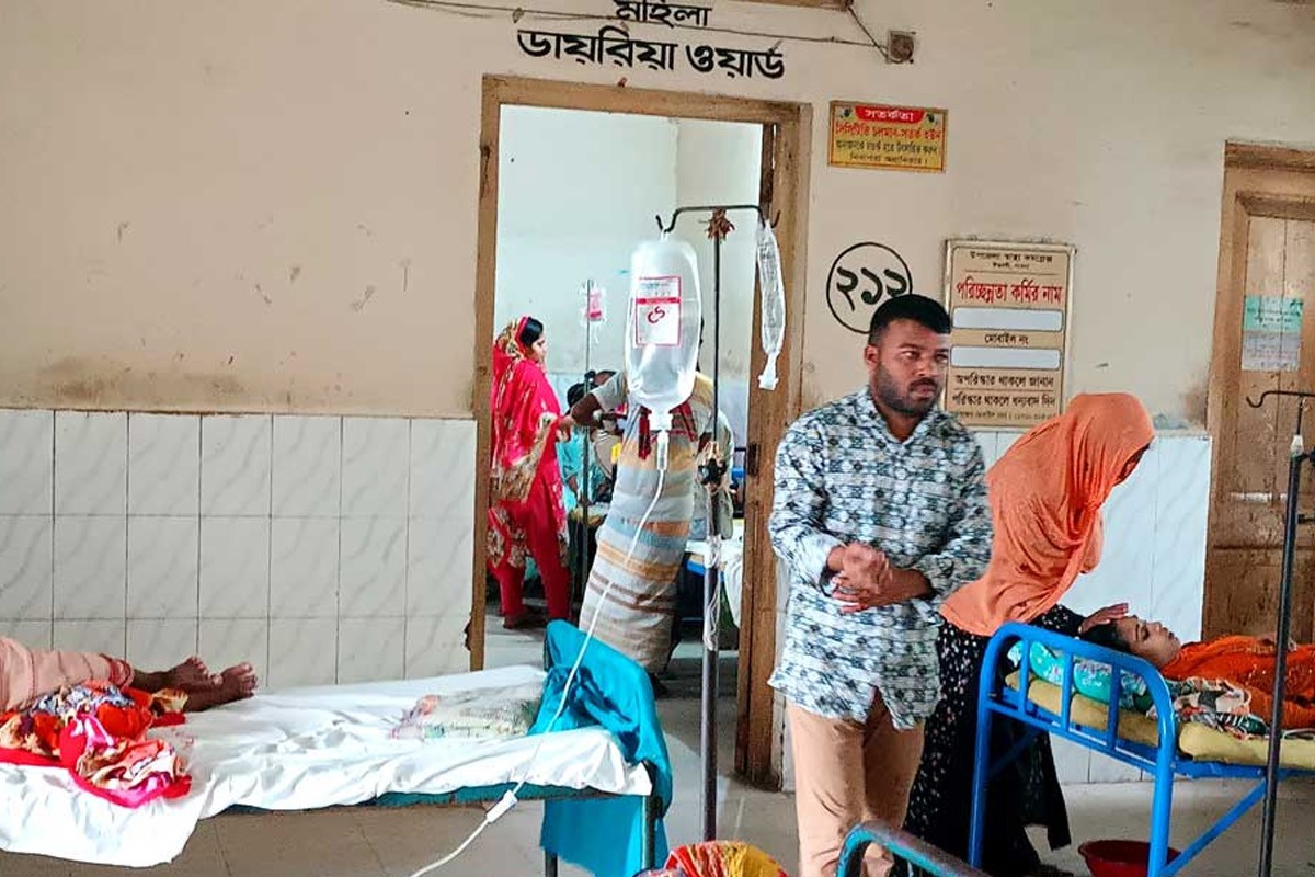 ঈশ্বরদীতে হঠাৎ বেড়েছে ডায়রিয়া,হাসপাতালে ভর্তি ৮২ জন