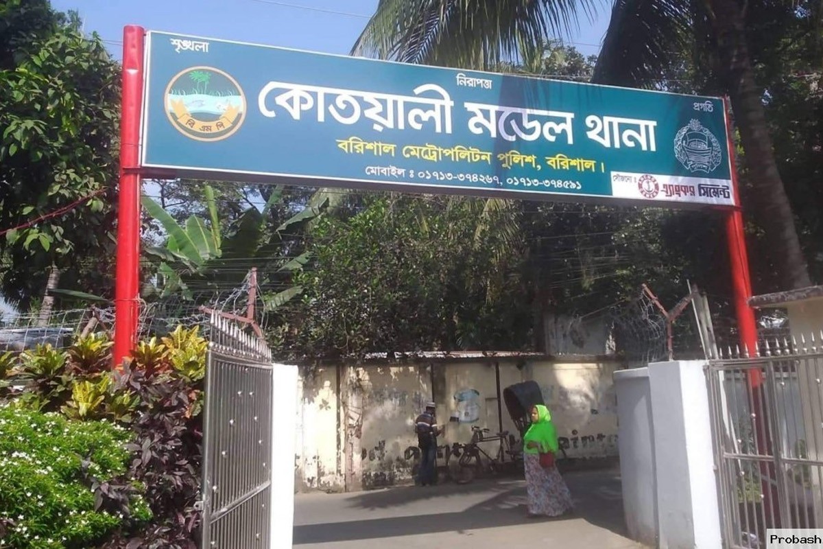 শেখ হাসিনার ভাইসহ ২৪৭ জনের বিরুদ্ধে মামলা