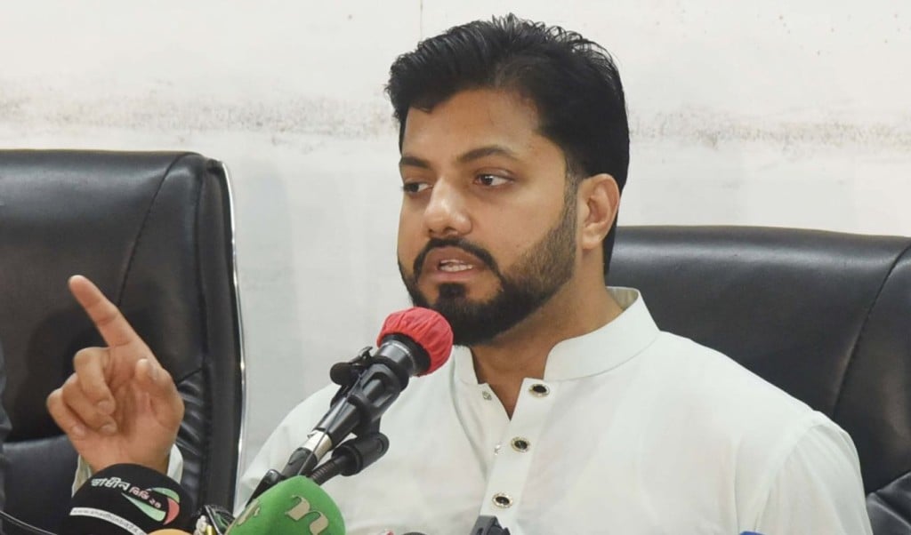 ক্ষমতার লোভে নিরপেক্ষতা বিসর্জন দলীয় আচরণকারীদের পদত্যাগের দাবি ইশরাকের 1747658136 ক্ষমতার লোভে নিরপেক্ষতা বিসর্জন, 'দলীয় আচরণকারীদের' পদত্যাগের দাবি ইশরাকের
