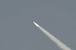 উত্তেজনার মধ্যেই ক্ষেপণাস্ত্র পরীক্ষা পাকিস্তানের