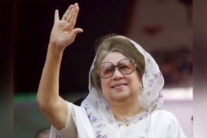 সোমবার দেশে ফিরছেন খালেদা জিয়া