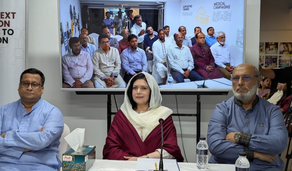 খুদে বিজ্ঞানীদের উৎসাহ দিলেন ডা. জুবাইদা রহমান 1748069343 খুদে বিজ্ঞানীদের উৎসাহ দিলেন ডা. জুবাইদা রহমান