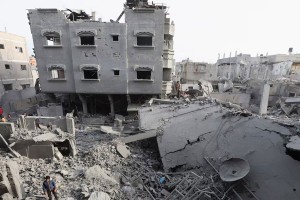 ইসরায়েলি বর্বর হামলায় গাজায় আরও ৮১ ফিলিস্তিনি নিহত