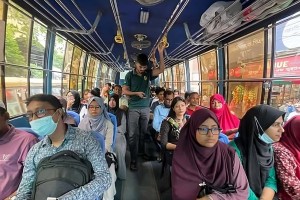 চলমান আন্দোলনকে বেগবান করতে কাকরাইলে আসছেন জবির শিক্ষক-শিক্ষার্থীরা