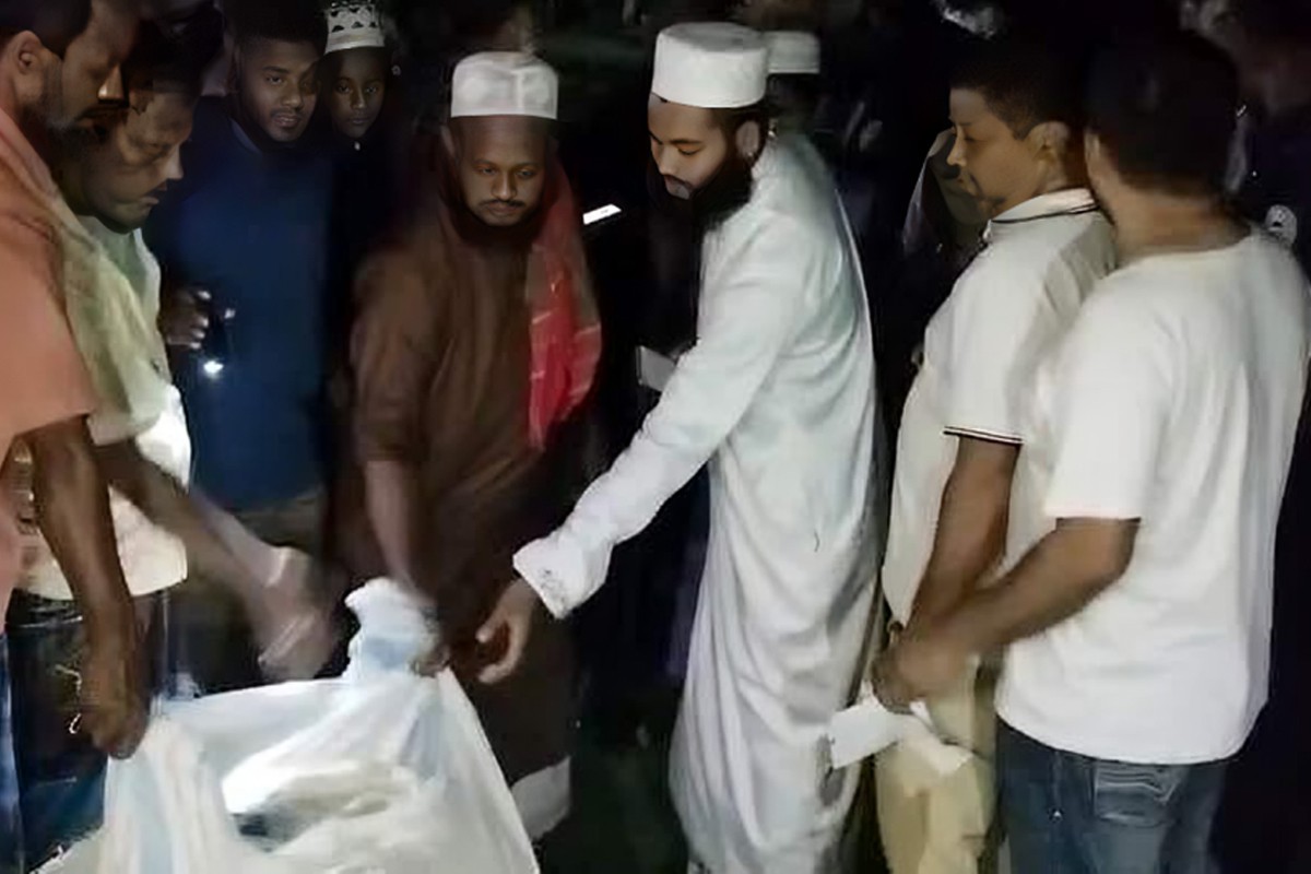 জব্দকৃত ৩০ মণ সামুদ্রিক মাছ দেওয়া হলো এতিমখানায়