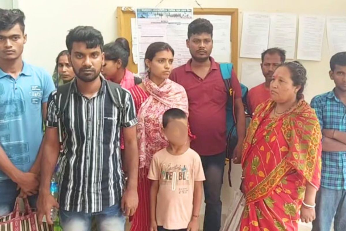 জেল থেকে ট্রাকে, তারপর সীমান্ত পেরিয়ে ১০ বাংলাদেশিকে ‘ঠেলে’ পাঠাল বিএসএফ