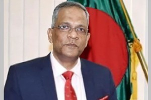 ডিজিএফআইয়ের সাবেক মহাপরিচালকসহ ৪ জনের বিদেশযাত্রায় নিষেধাজ্ঞা