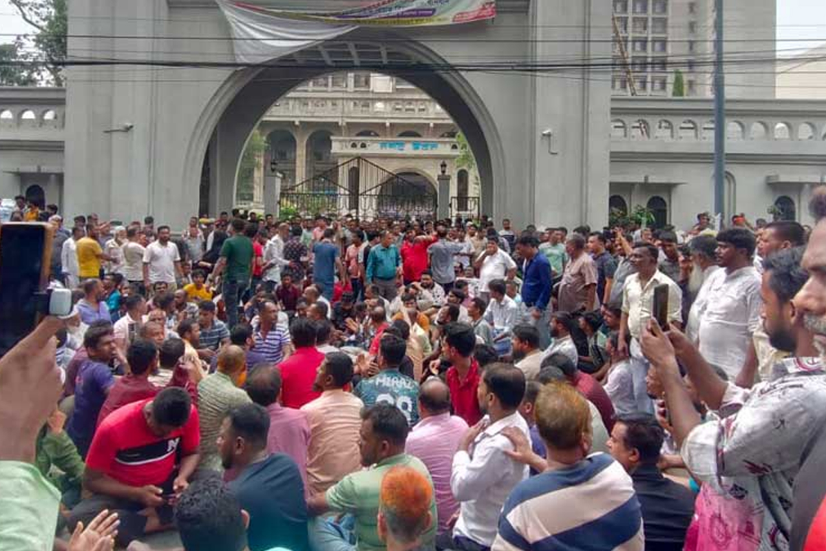 ঢাকা অচলের হুঁশিয়ারি!