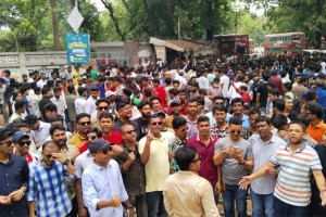 ঢাবির ছাত্রদল নেতা হত্যার ঘটনায় উপাচার্য ও প্রক্টরের পদত্যাগ দাবি