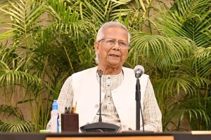 দায়িত্ব পালন অসম্ভব করে তুললে জনগণকে সঙ্গে নিয়ে সিদ্ধান্ত নেবে সরকার