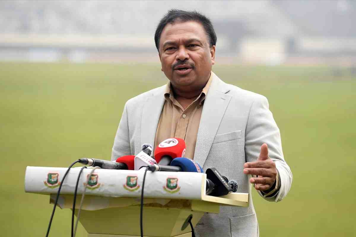 বিসিবি সভাপতির পদ হারিয়ে গুজবের শিকার ফারুক আহমেদ, বললেন ‘আমি দেশ ছাড়িনি’